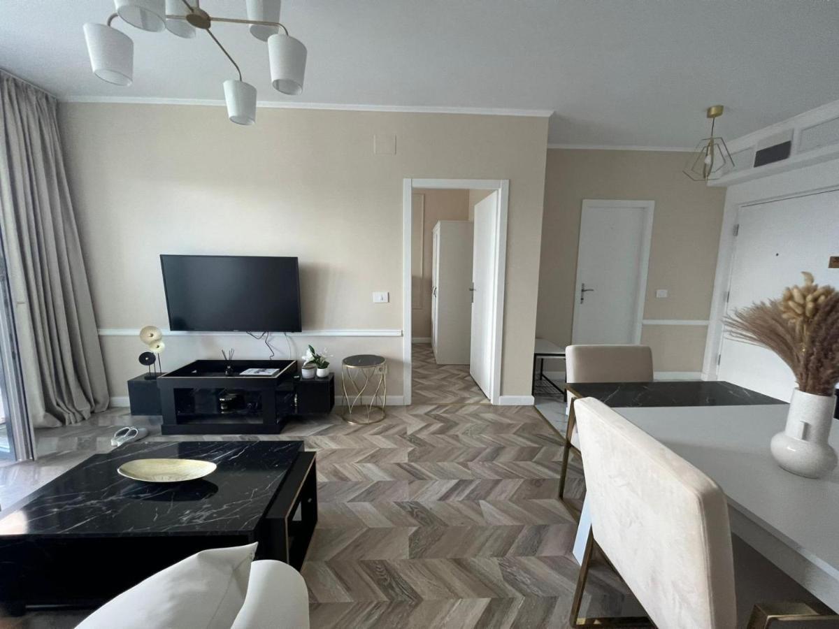 Glim Suite Oradea Exteriér fotografie